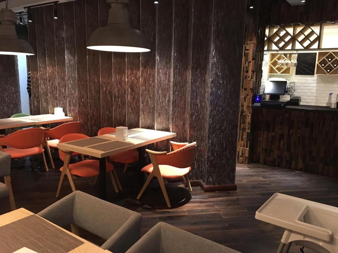 Hotel East Nur-Sultan (Astana)